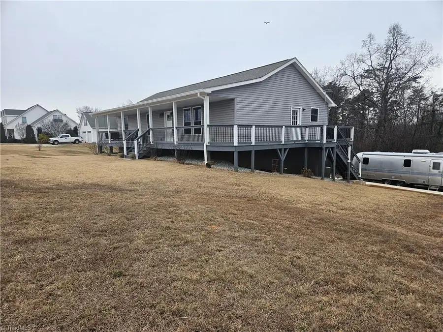 925 Mountainview Road, King, NC 27021 - #3