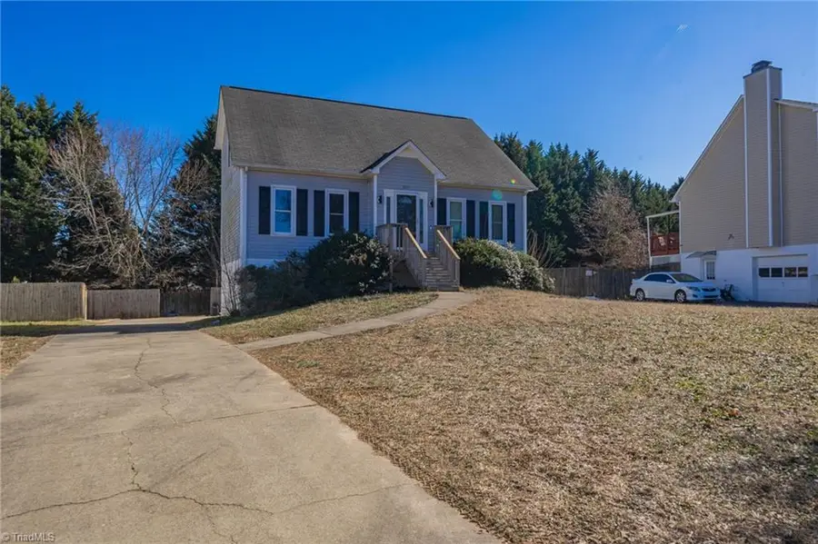 3917 Quillmark Court, Winston Salem, NC 27127 - Image #2