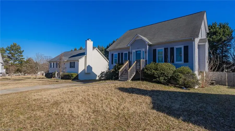 3917 Quillmark Court, Winston Salem, NC 27127 - Image #3