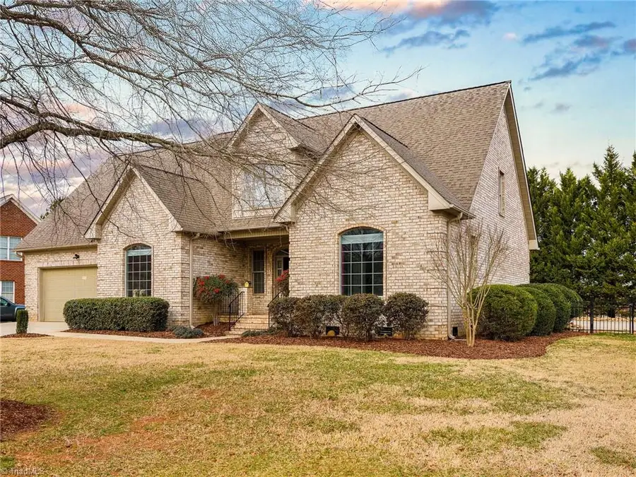 3723 Apple Orchard Cove, High Point, NC 27265 - Image #2