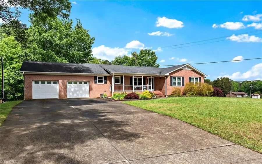 300 Doub Road, Lewisville, NC 27023 - Image #2