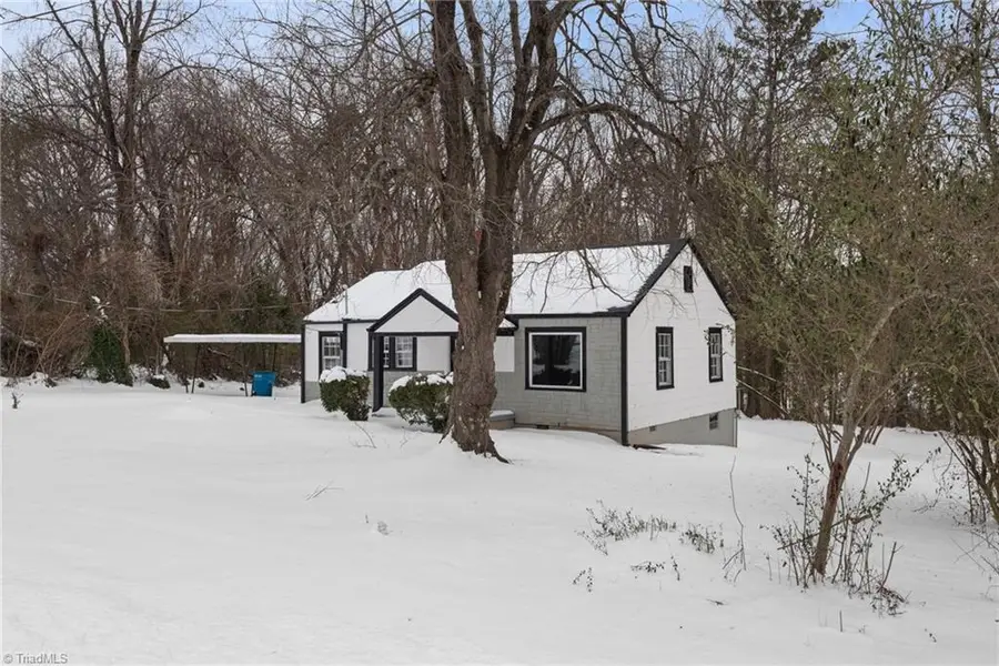 398 Salisbury Street E, Denton, NC 27239 - #3