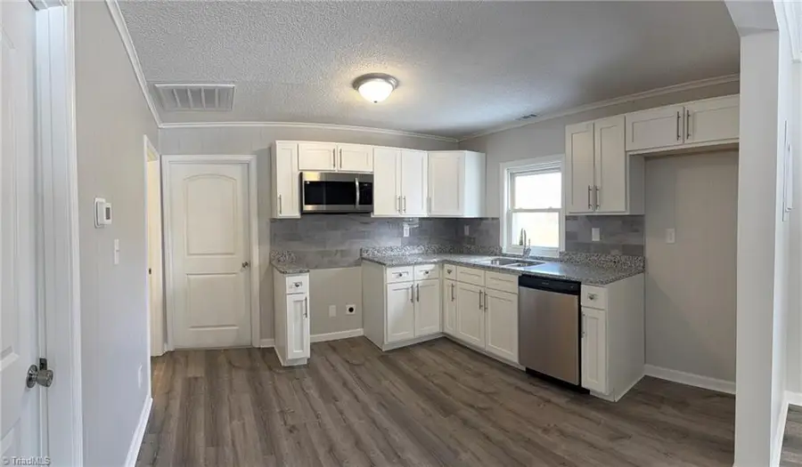 108 Broad Street, Thomasville, NC 27360 - Image #3