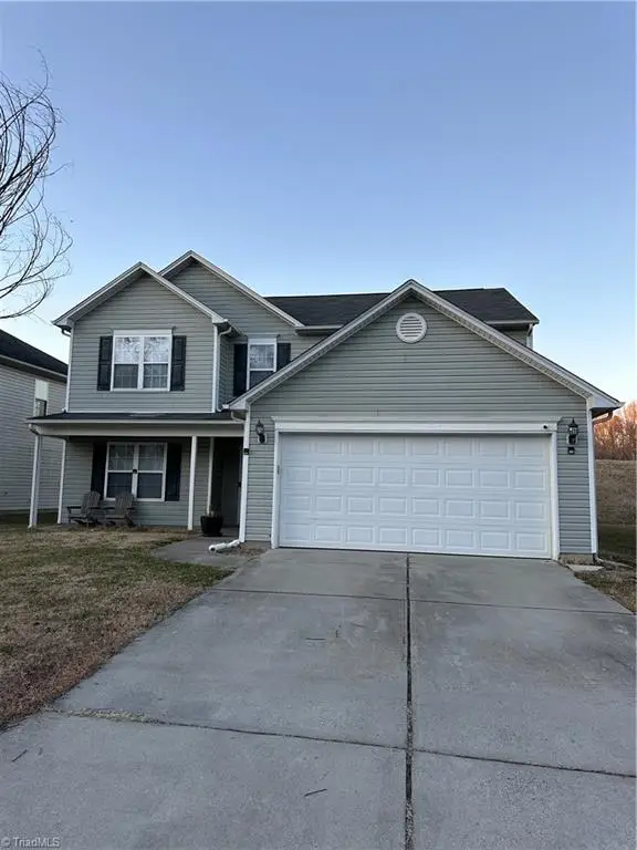 805 Forest Crest Drive, Greensboro, NC 27406