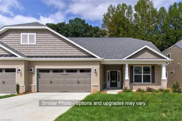 812 Dewfield Cove #52, Greensboro, NC 27410