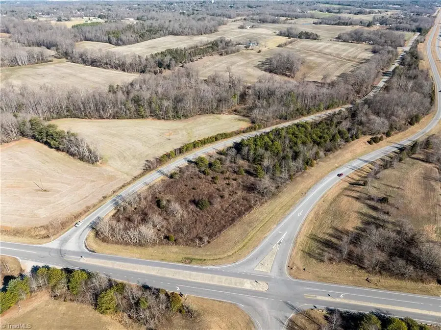 000 Billy Reynolds Road, Yadkinville, NC 27055 - Image #2