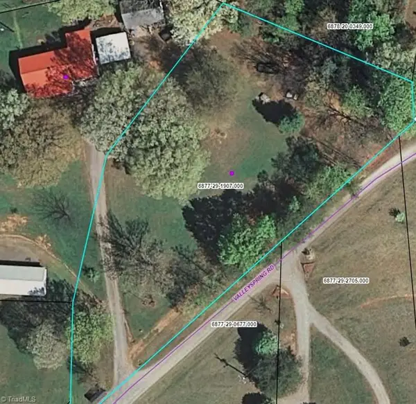 2762 Valleyspring Road, Kernersville, NC 27284