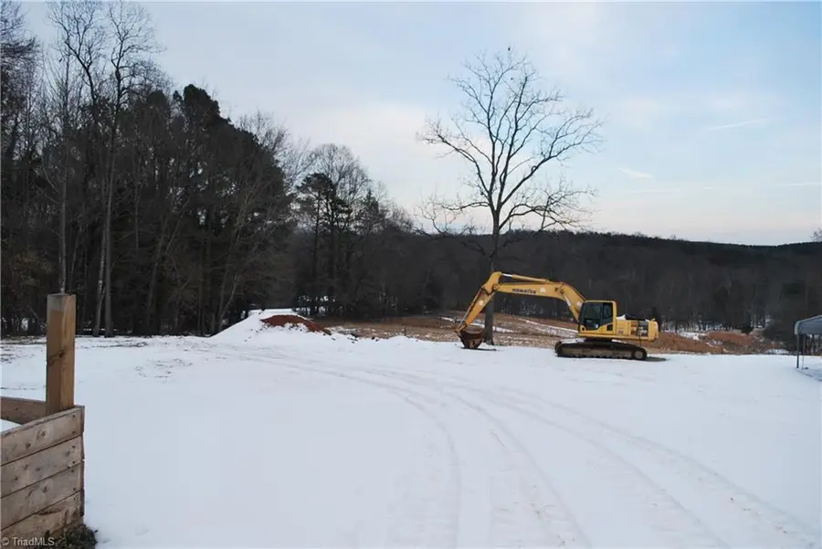 3245 Arnold Road, Hamptonville, NC 27020 - #2