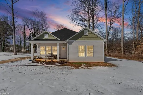 215 James Street, Lexington, NC 27295