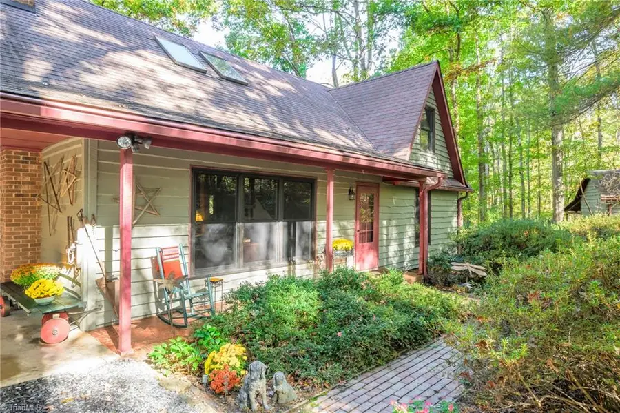 3314 Vienna Dozier Road, Pfafftown, NC 27040 - #2