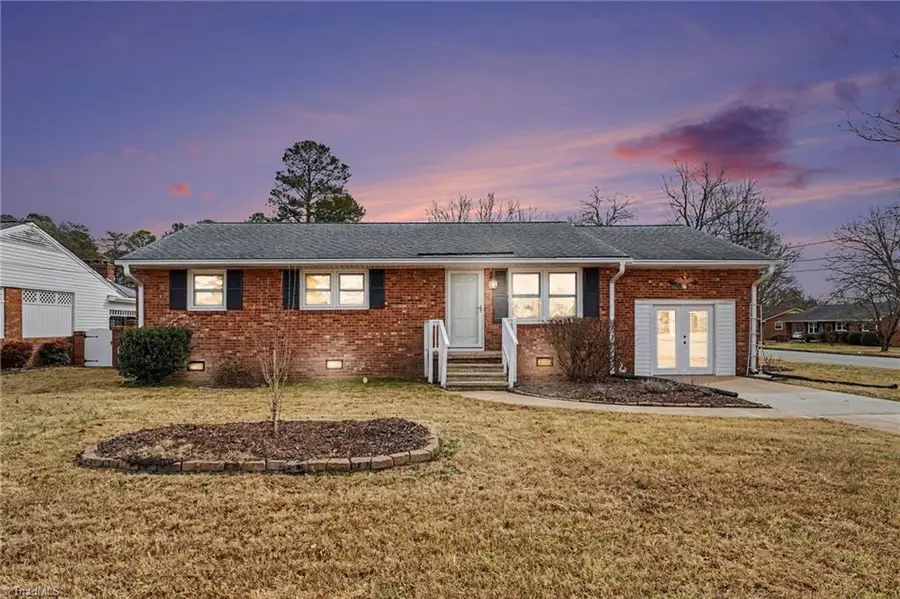 106 Hall Street, Graham, NC 27253 - #2