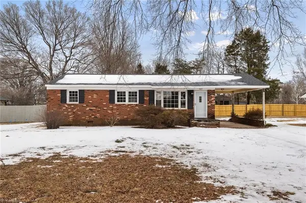 5815 Loradale Drive, Kernersville, NC 27284