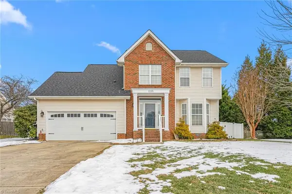 1125 Birch Hill Drive, Kernersville, NC 27284
