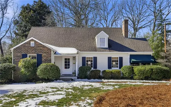 2032 Sussex Lane, Winston-Salem, NC 27104