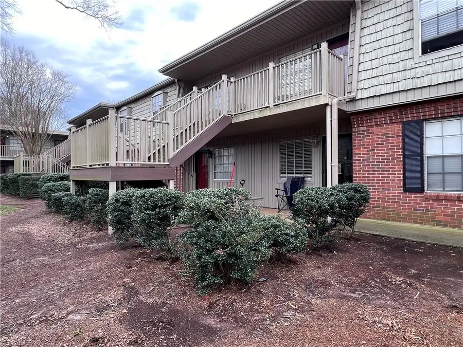 3818 Country Club Road, Winston Salem, NC 27104 - #2