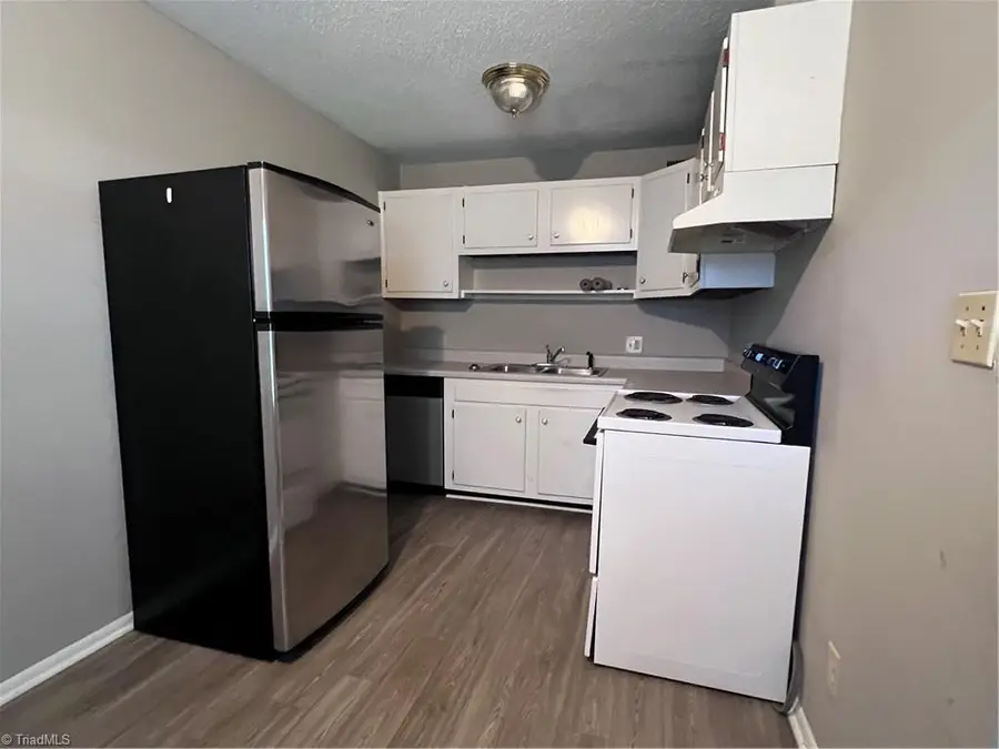 3818 Country Club Road, Winston Salem, NC 27104 - #3