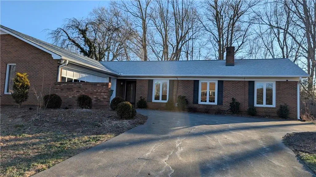 812 Wood Dale Drive, Kernersville, NC 27284 - #1