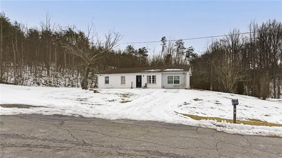 1403 Ballymena Drive, Reidsville, NC 27320 - #2