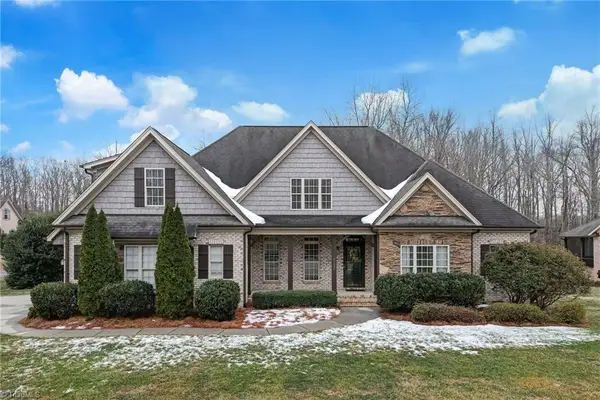 8925 Grove Park Drive, Oak Ridge, NC 27310