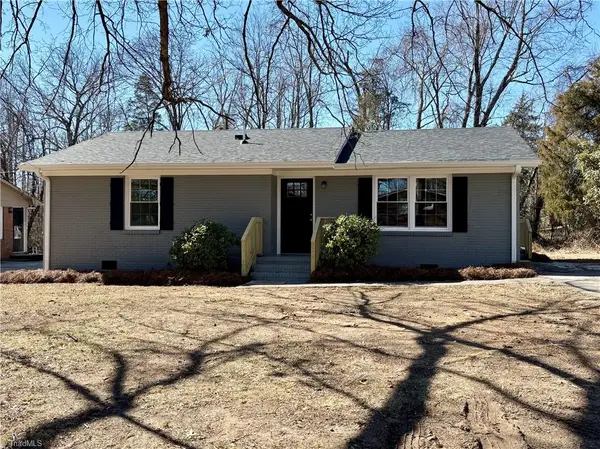 3862 Hartford Street, Winston-Salem, NC 27106