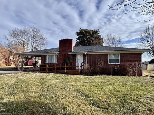 311 James Street, Dobson, NC 27017