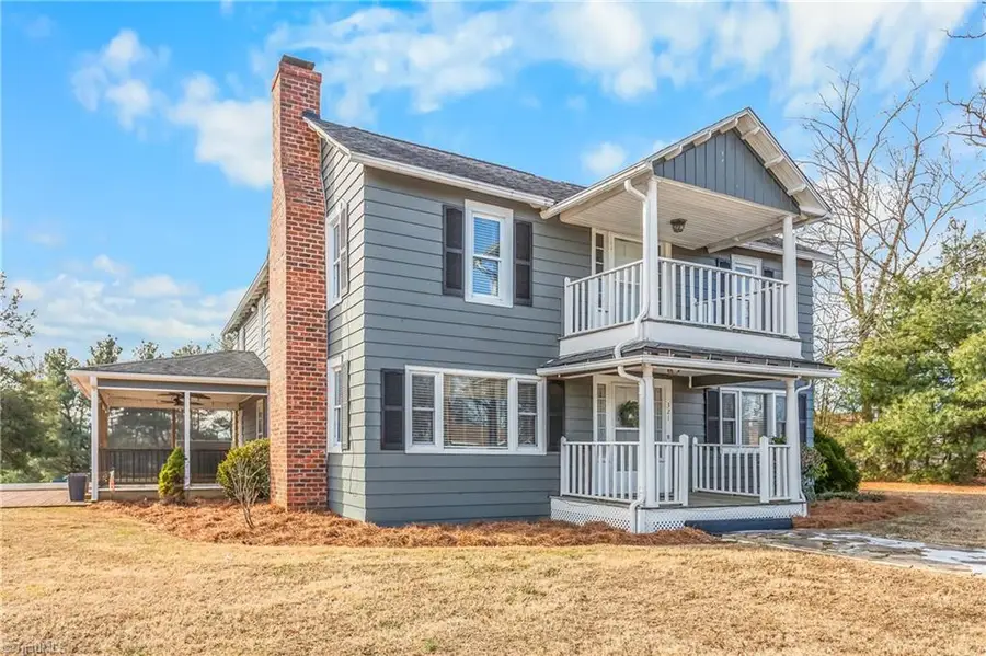 321 W Main Street, East Bend, NC 27018 - #2