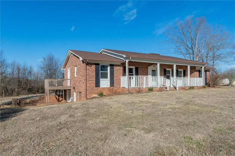 213 Sidney Street, Lexington, NC 27295 - #2