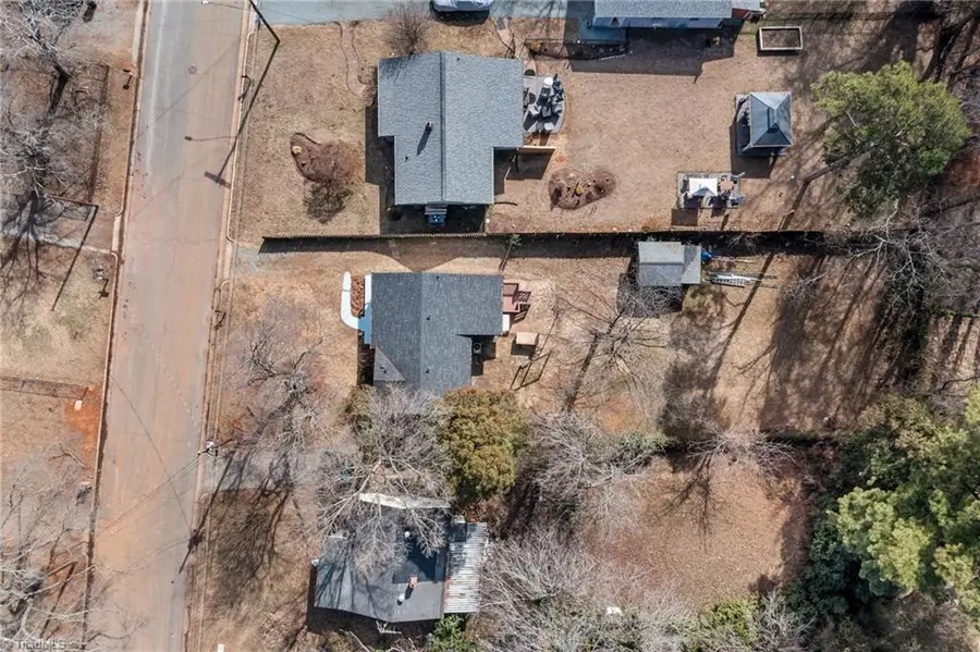 915 Turrentine Street, Burlington, NC 27215 - #2