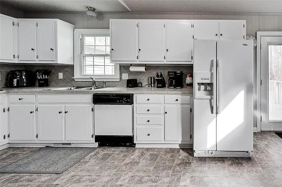 404 Kennedy Farm Road S, Trinity, NC 27370 - #3