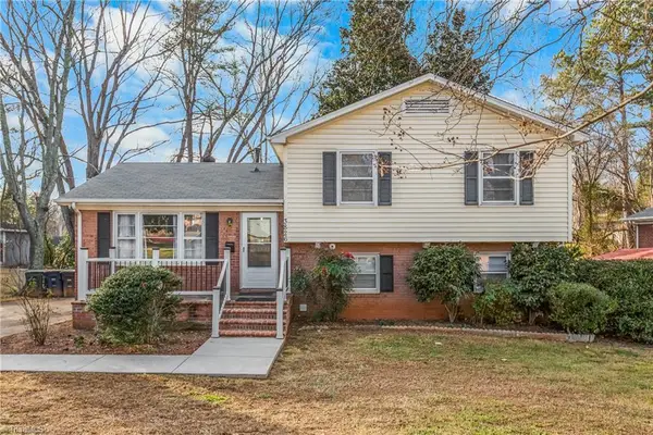 3826 Barkwood Drive, Winston-Salem, NC 27105