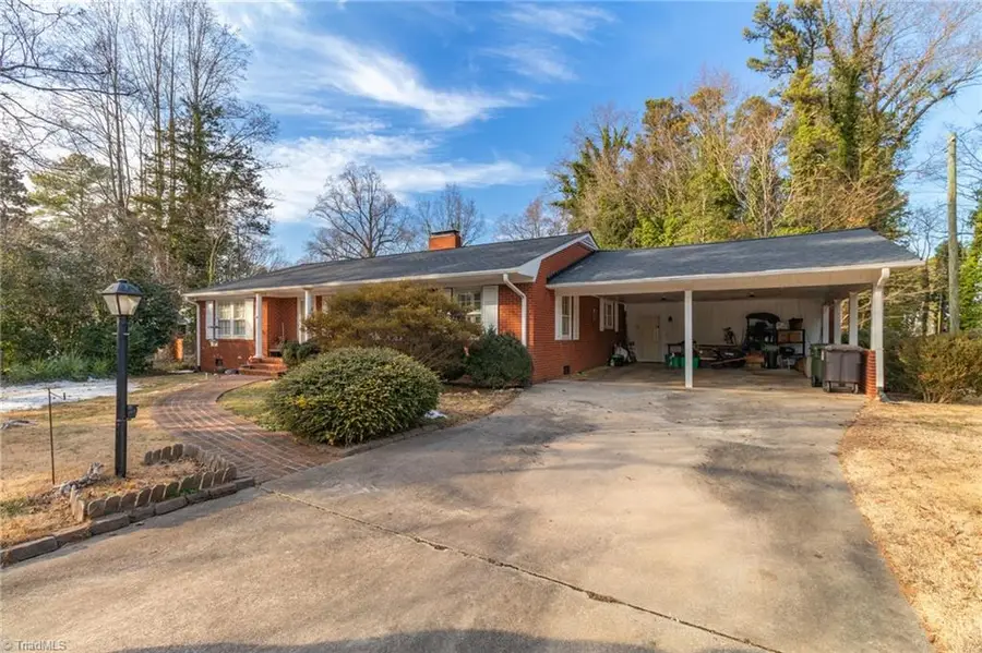305 Hilltop Drive, Lexington, NC 27292 - #2