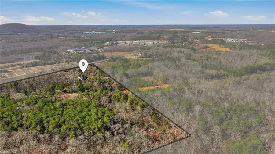 8015 E Us Highway 64, Thomasville, NC 27360 - #2