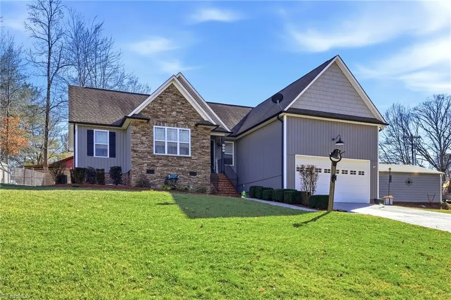 804 Montgomery Court, Walnut Cove, NC 27052 - #2