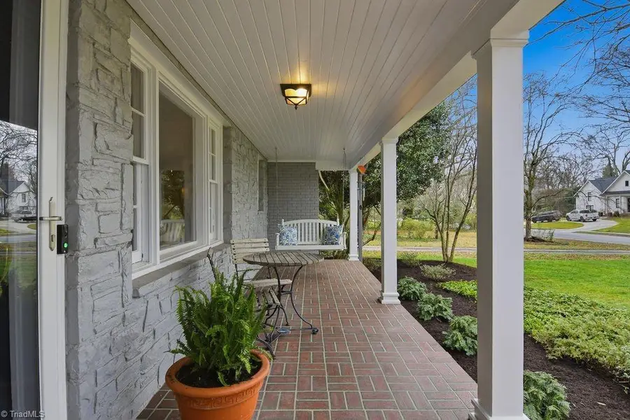 925 Oaklawn Avenue, Winston Salem, NC 27104 - #3