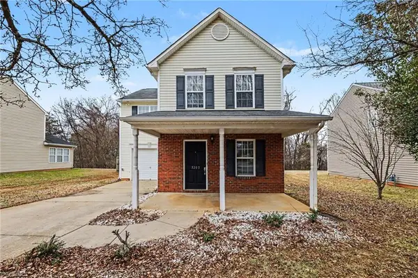 5205 Mystic Oak Drive, Browns Summit, NC 27214