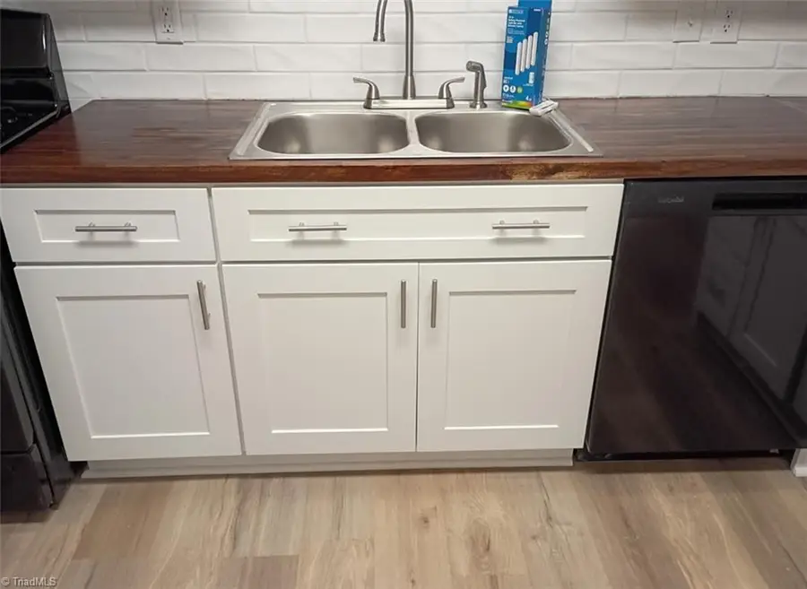 2821 Bleeker Square, Winston Salem, NC 27106 - #2