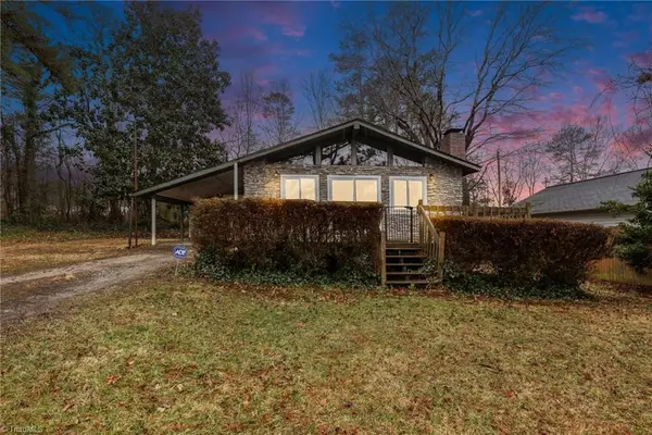 4246 Compton Drive, Winston-Salem, NC 27107