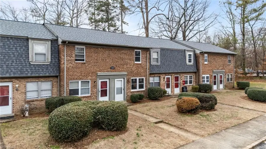 1929 Vantage Point Place #F, Greensboro, NC 27407 - #2