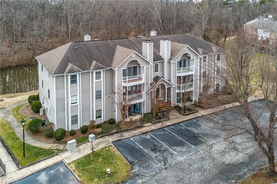 3701 Cotswold Terrace #7M, Greensboro, NC 27410 - #2