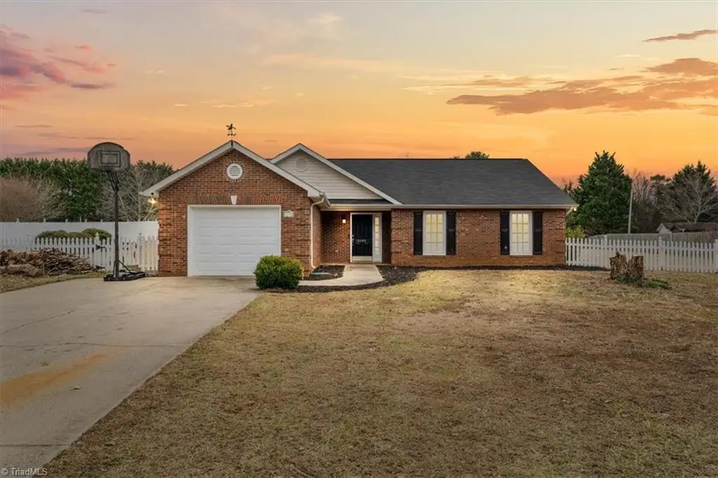 5190 Robin Lane, Randleman, NC 27317 - #1