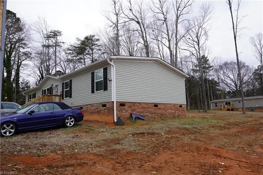 645 Avenue K, Lexington, NC 27292 - #3