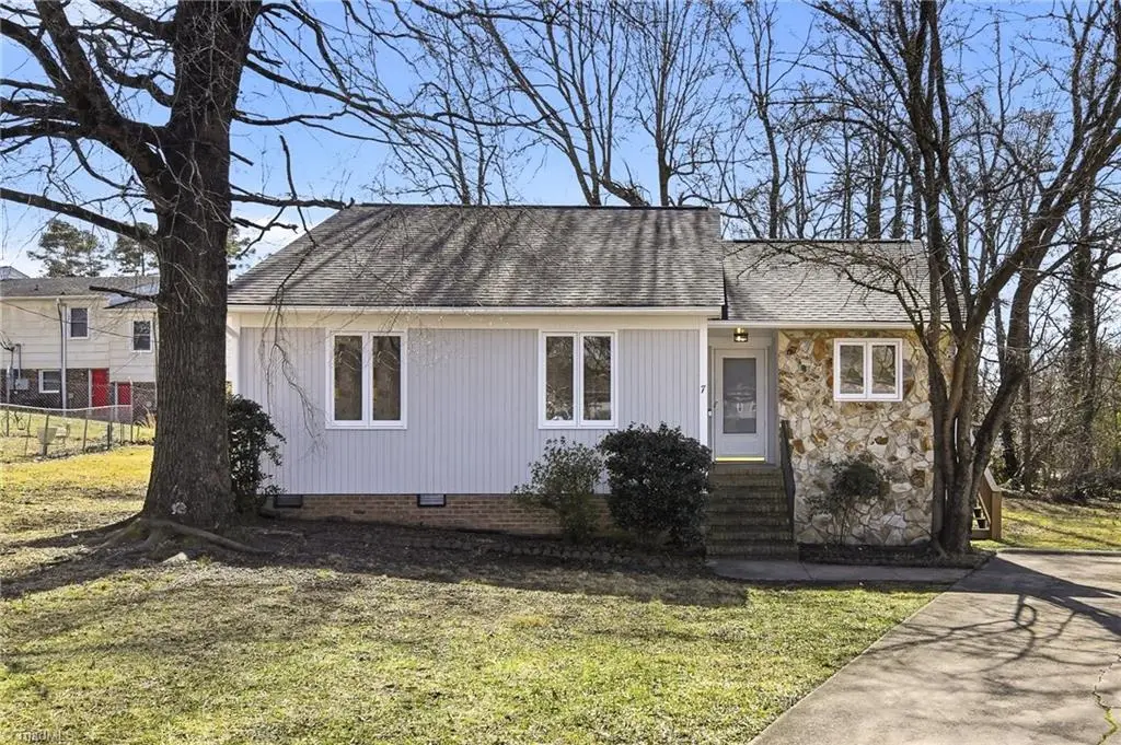 7 Pear Tree Court, Greensboro, NC 27401 - #1