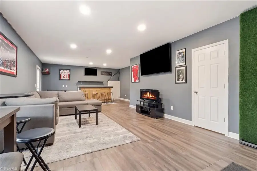 467 Mahogany Drive, Thomasville, NC 27360 - #2