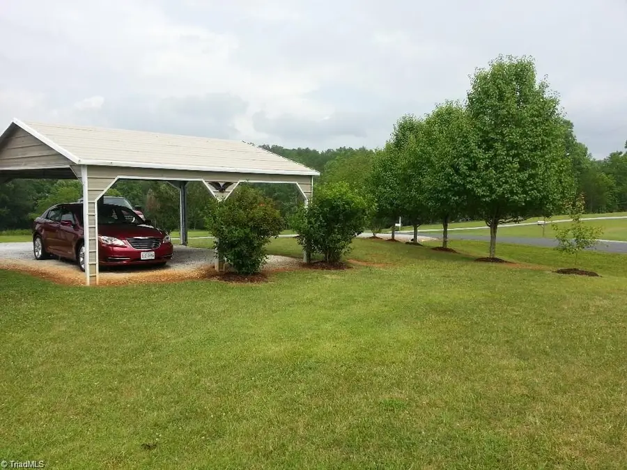 43 Wolf Creek Lane, Ararat, VA 24053 - #3