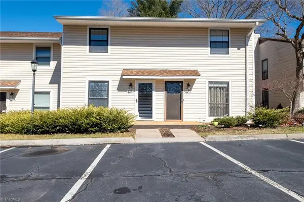 155 Turnwood Lane, Winston-Salem, NC 27104