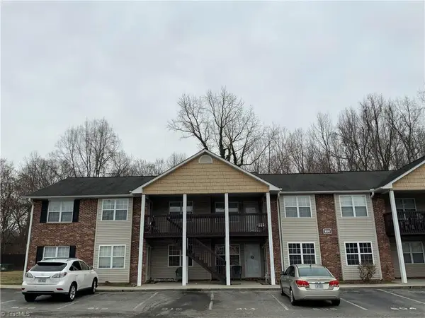 818 Westbrook Court, Archdale, NC 27263