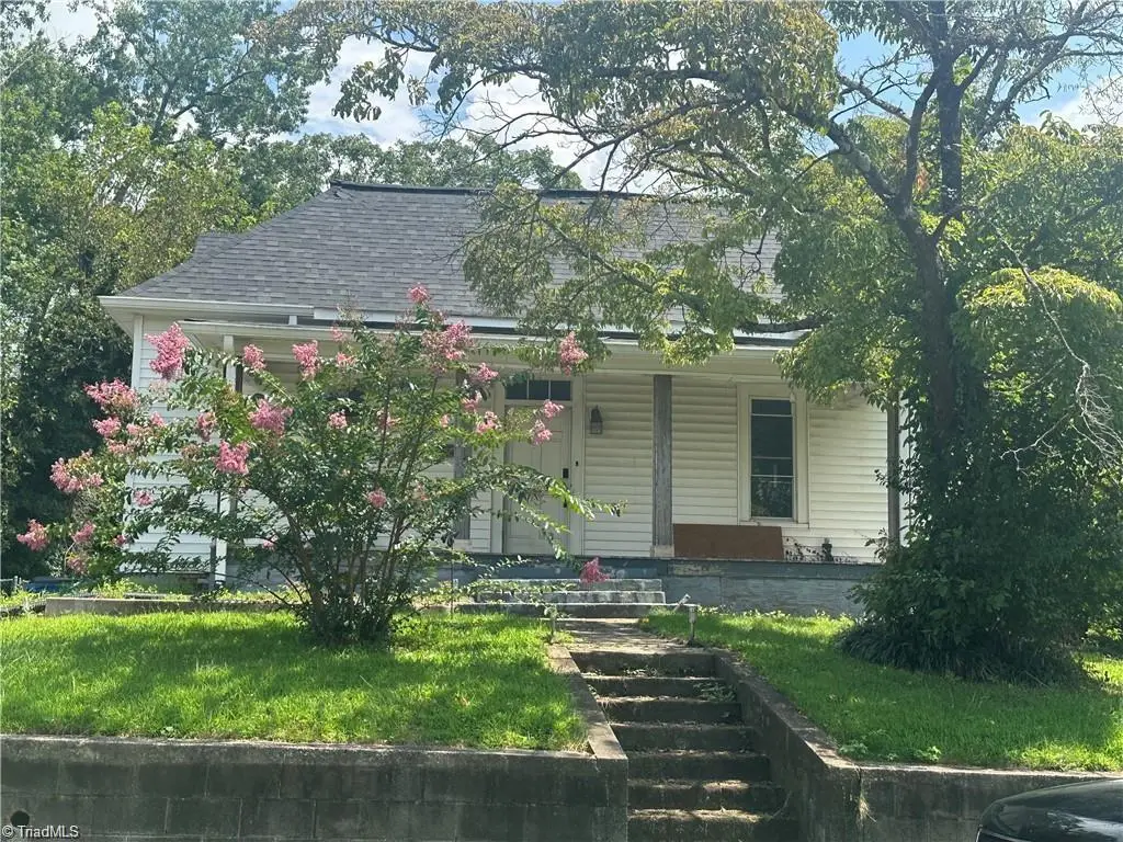 706 Arch Street, Mount Airy, NC 27030 - #1