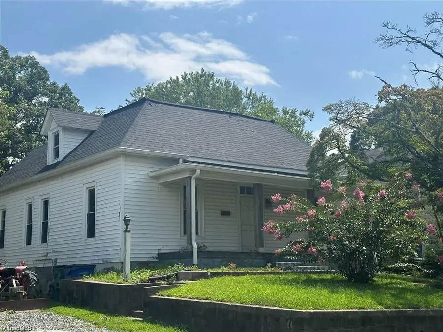 706 Arch Street, Mount Airy, NC 27030 - #2