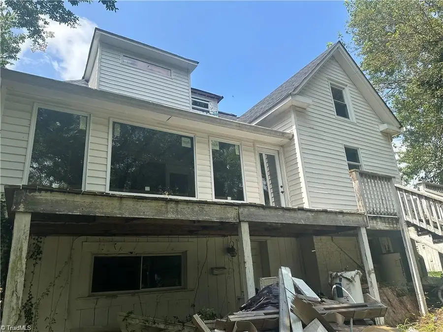 706 Arch Street, Mount Airy, NC 27030 - #3