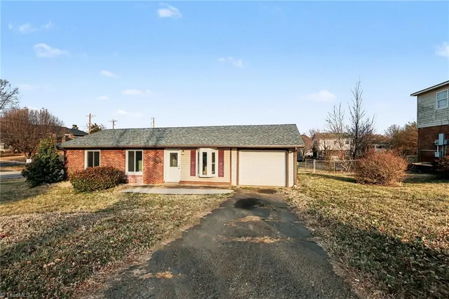 1065 Claremont Avenue Ne, Winston Salem, NC 27101 - #2